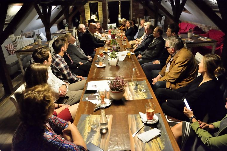 Vincent V. Severski podczas spotkania w klubie Rotary Warszawa-Belweder