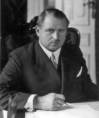 Portret: Stefan Starzyński